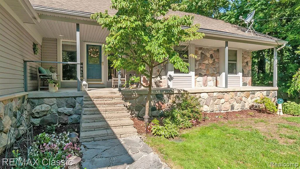 4 bed, 2885 sqft, $5,000 — Photo 3