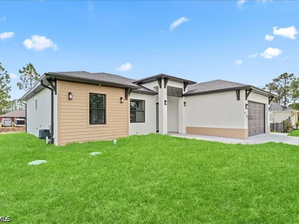 910 Plumosa Ave, Lehigh Acres, FL 33972