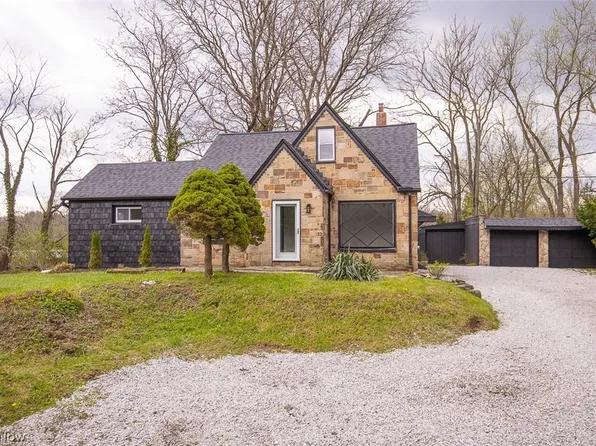 332 Solon Rd, Bedford, OH 44146