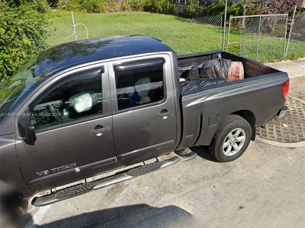 1771 NW 40th St, Miami, FL 33142