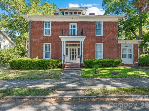 107 Pine St, Chester, SC 29706