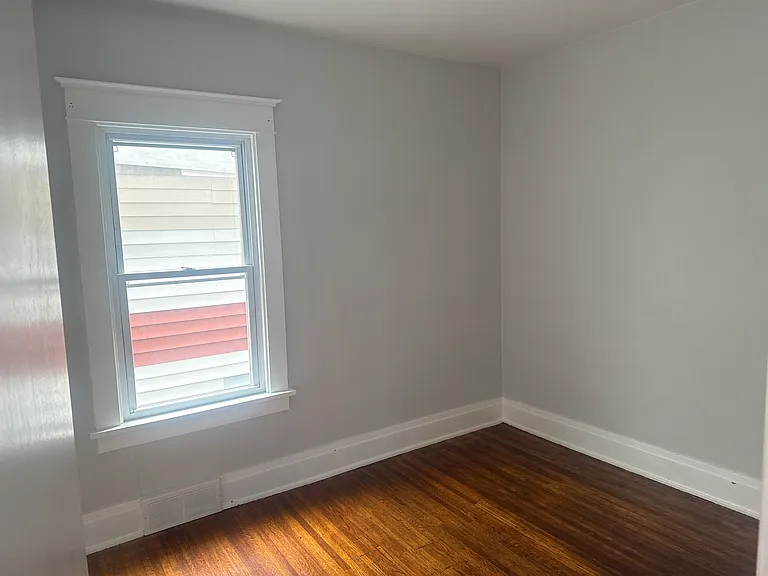 115 Grove St #1 — Photo 10