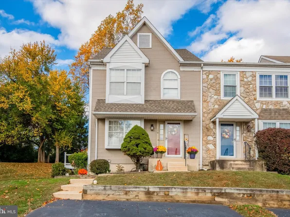 119 Marie Cir, Aston, PA 19014