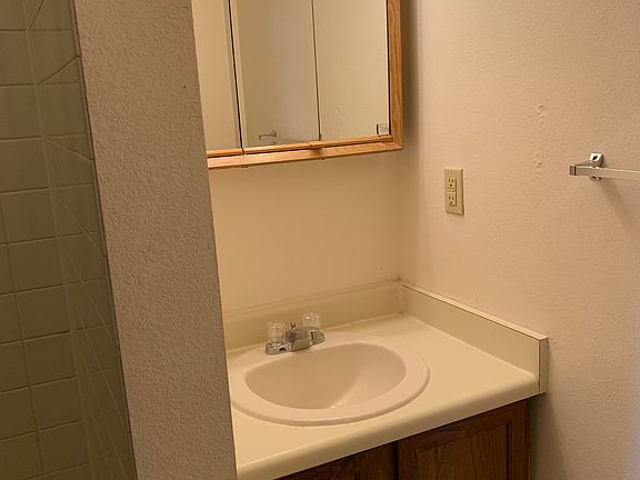 5th image of 9731 Vanguard Dr