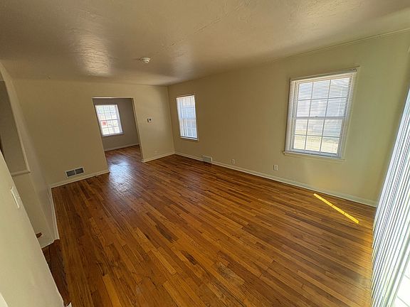 3rd image of 103 N 32nd St #109