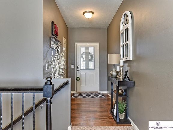 3rd image of 18835 Birchwood Ave