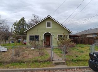 624 Chestnut St, Medford, OR