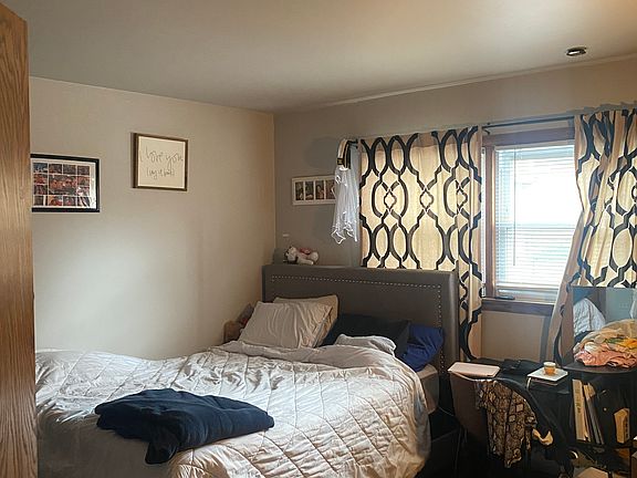 4th image of 6400 S Narragansett Ave #1C