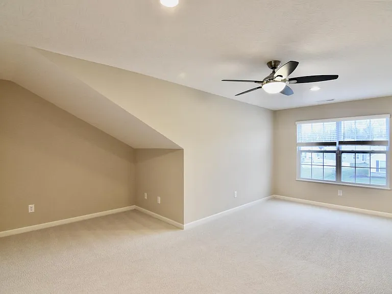 164 Broadmoore Blvd — Photo 25