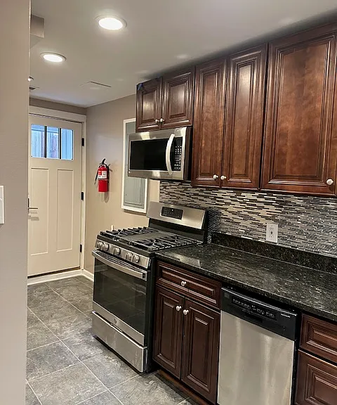1002 11th St NE #1002B — Photo 12