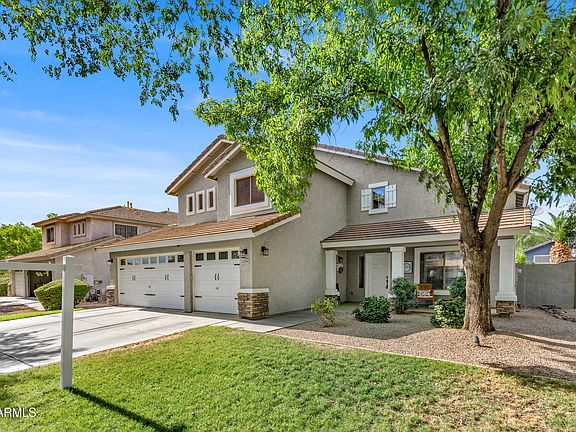 3rd image of 3334 E WASHINGTON Avenue