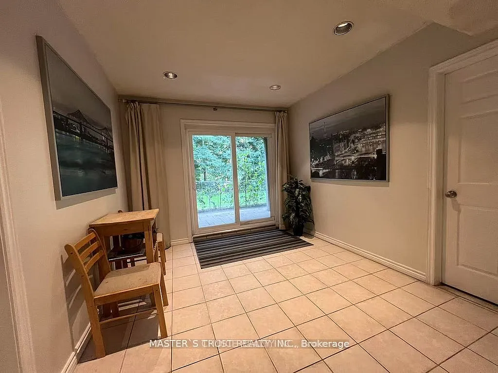 2 bed, $1,800 — Photo 2