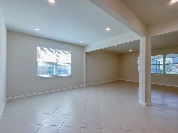 4th image of 3264 Buoy Cir