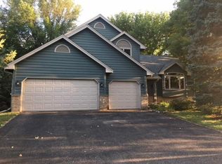 7470 Upper 136th St W, Apple Valley, MN 55124