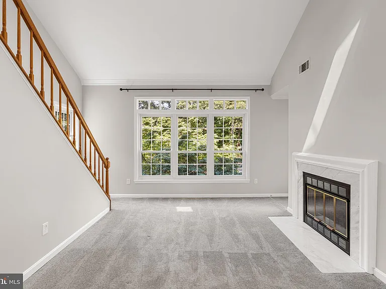 2221 Lovedale Ln #I — Photo 13