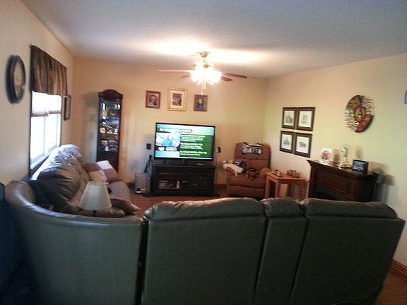 2nd image of 242 Granite Cliff Dr