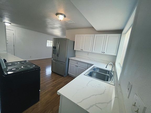 4th image of 5502 S Alaska St #B