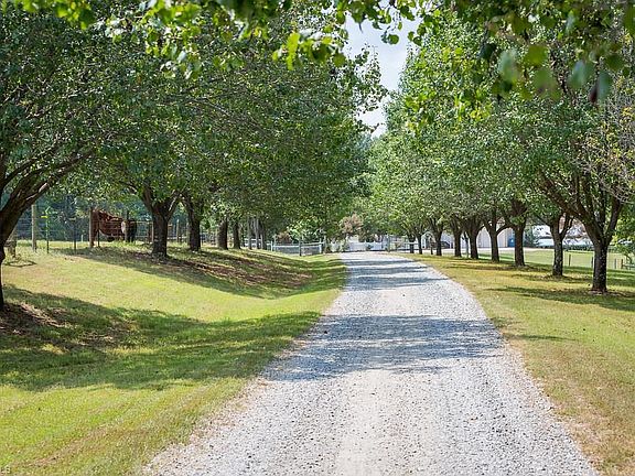 4th image of 3670 Nc Highway 150