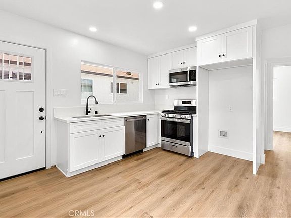 4th image of 6523 Ajax Ave