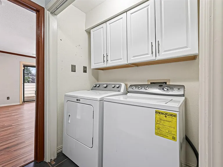14515 Wunderlich Dr #403 — Photo 32