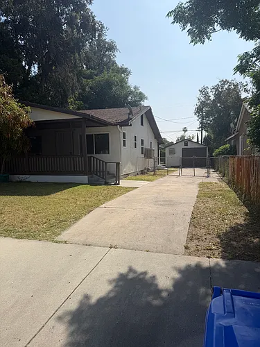 1725 Genevieve St Photo 1
