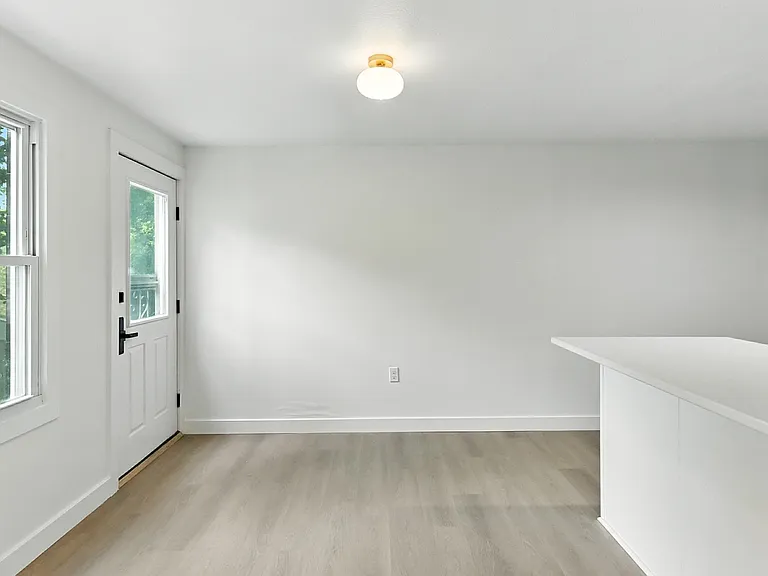 1132 S 33rd St #4 — Photo 29
