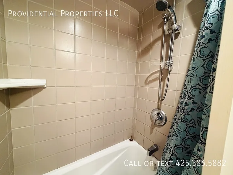 2113 N 37th St #3 — Photo 13