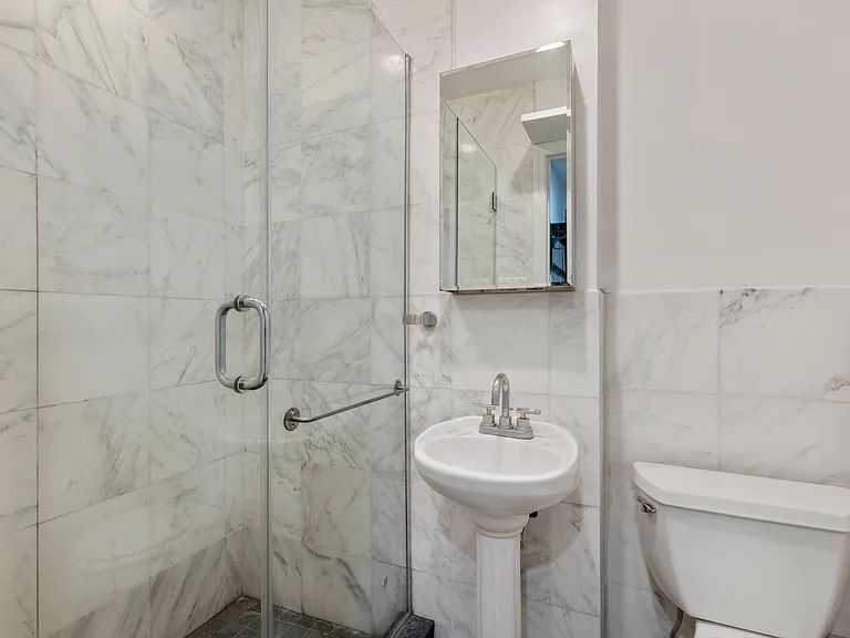 91 Christopher St #5 — Photo 5