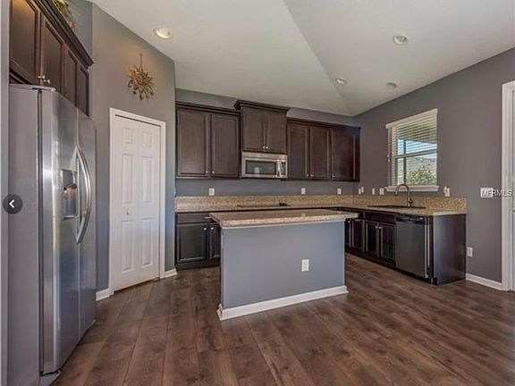 4th image of 128 Grande Lake Dr