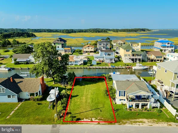 12341 Meadow Dr, Berlin, MD 21811