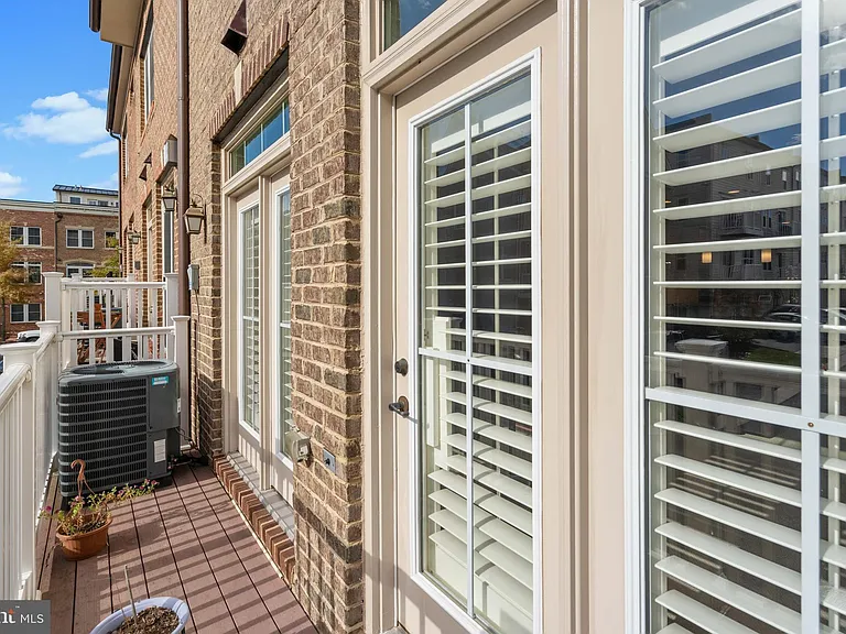 412 Blue Flax Pl — Photo 35