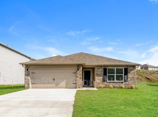 135 Hunters Cv, Odenville, AL 35120