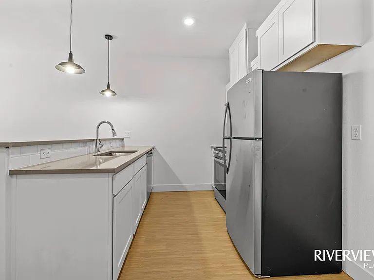 1812 Riverview Drive — Photo 8