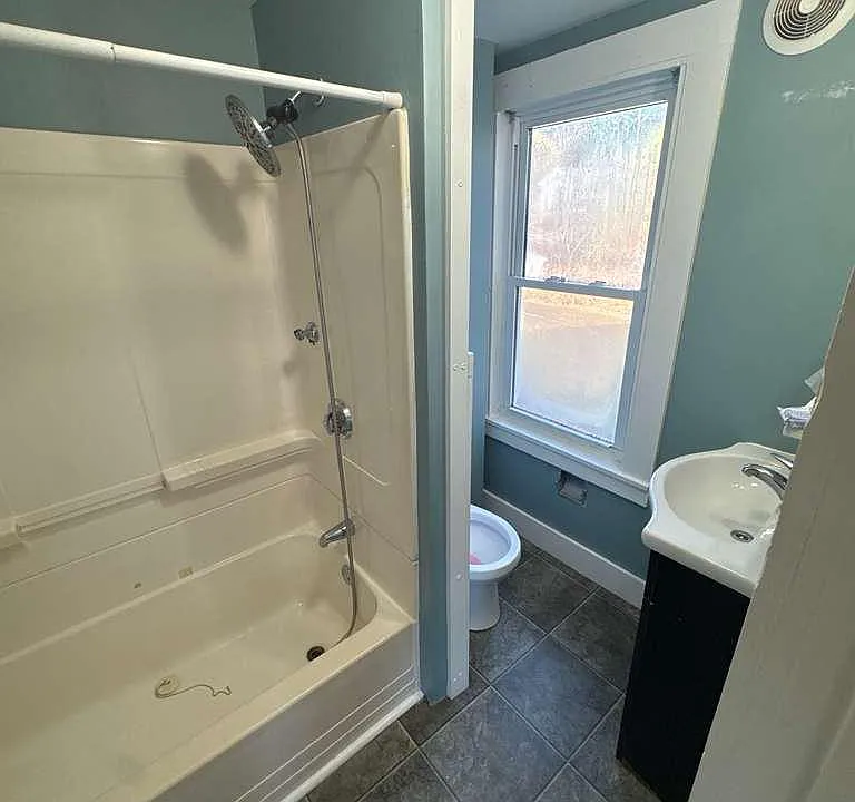 11 Ashuelot St #2