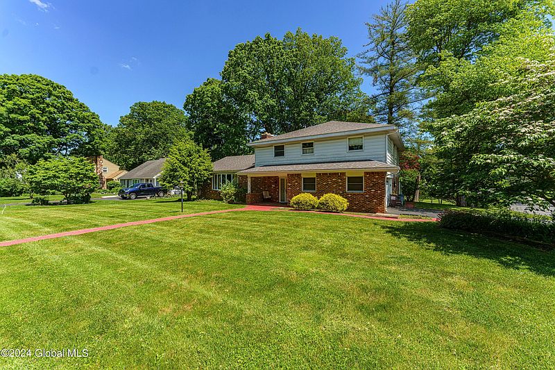 2nd image of 37 Bennett Terrace