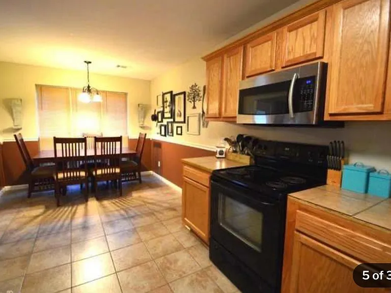 351 Meadow Creek Dr — Photo 10