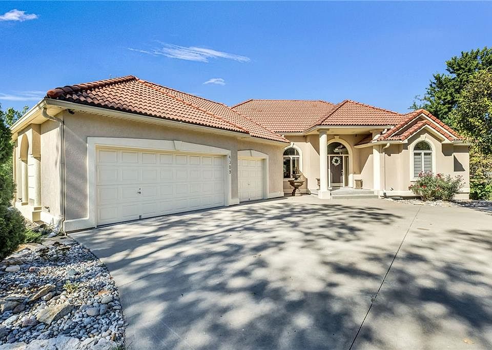 1st image of 4305 SE Willow Place Ct