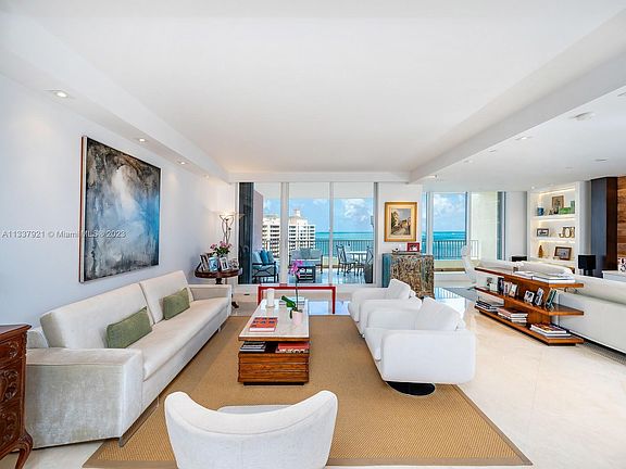 3rd image of 789 Crandon Blvd #1505/1605