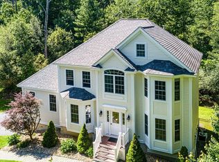 20 Regency Dr, Dracut, MA 01826
