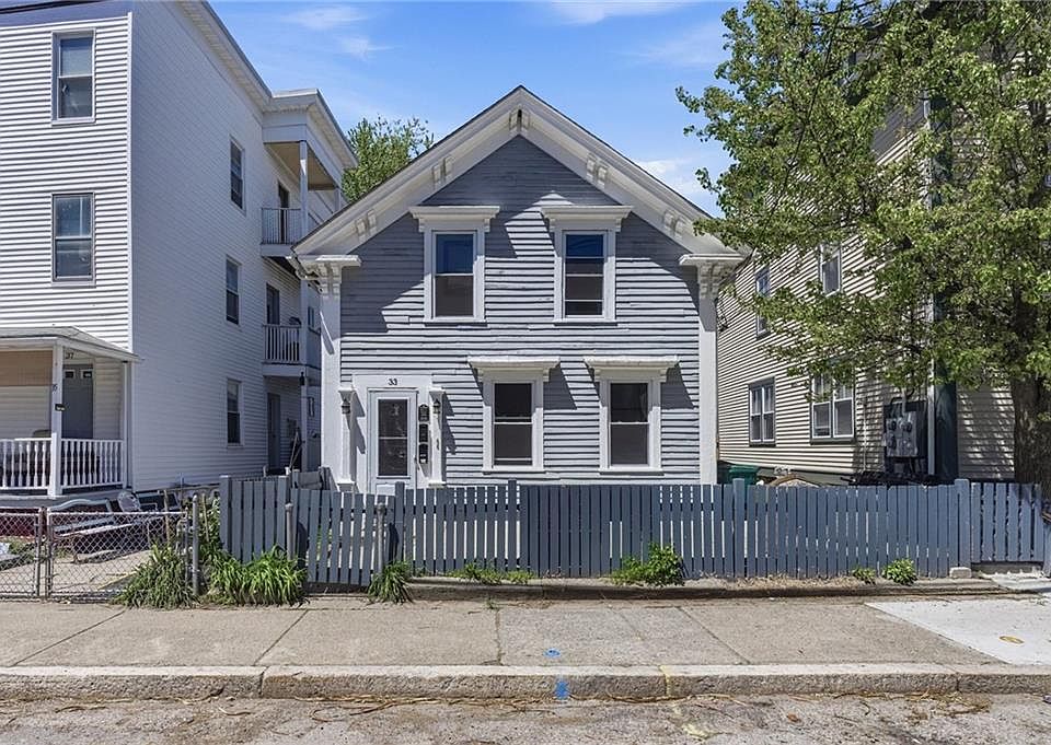1st image of 33 Pleasant St