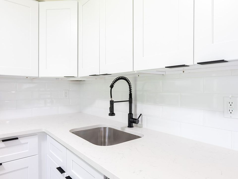 2nd image of 101 Blue Spring Rd #2B-2Ba-1315Sqft