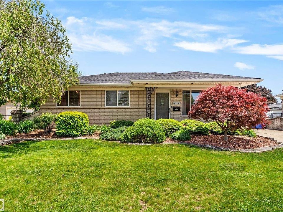 1st image of 30232 Gloede Dr