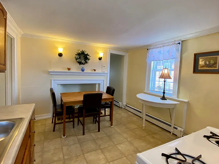 61 Middle St #2 — Photo 6