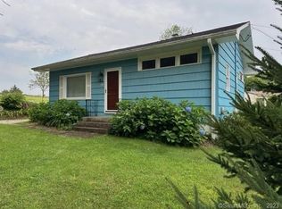 44 Lathrop Rd, Quaker Hill, CT 06375