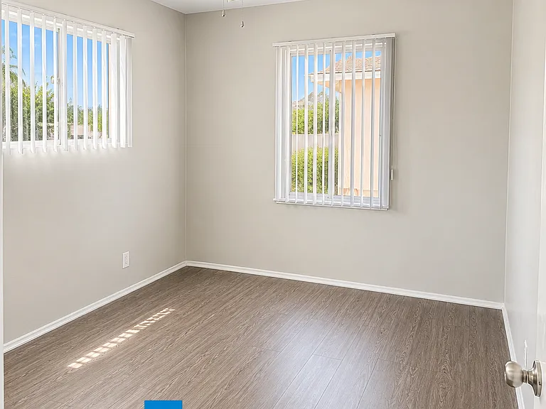 5315 Whitsett Ave #6 — Photo 6