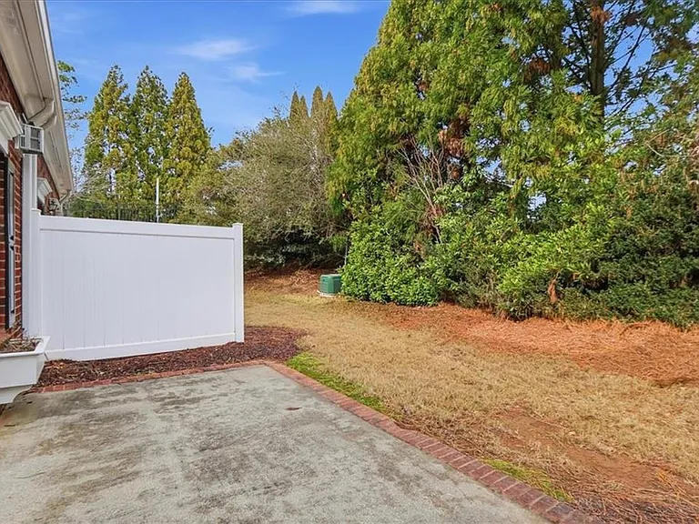 5630 Lawley Dr — Photo 51