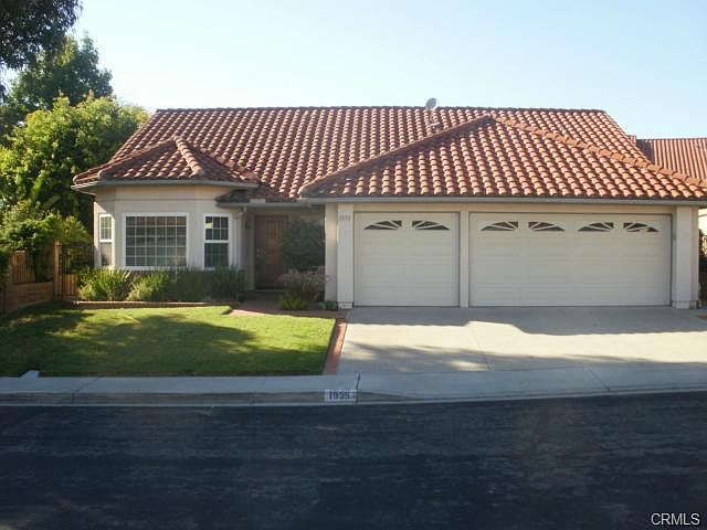 1st image of 1935 Vineyard Ave
