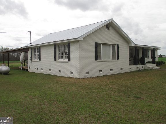 4th image of 84 Comer Yawn Rd