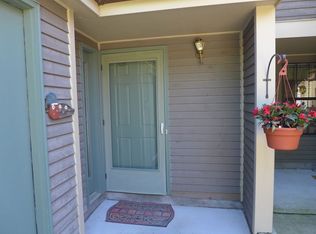 4 New Bedford Rd APT B, West Milford, NJ 07480