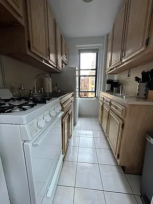 Rented by Green Home NY Realty LLC | media 5